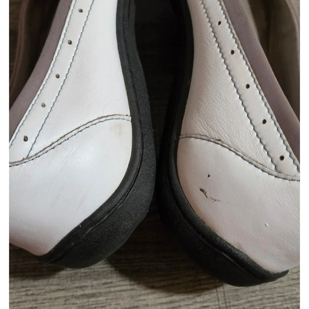 Clarks Springers Leather Ballet Flats Womens Size 7.5 White